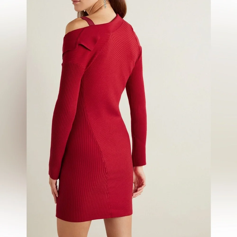 Jacquemus Red Ribbed Asymmetric Wool-Blend Dress - Picture 3 of 6
